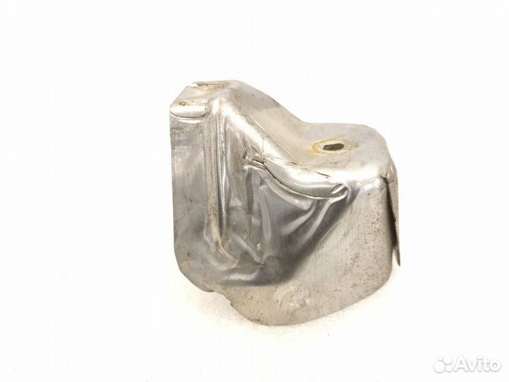 Тепловой экран Audi Q5 8RB 2.0 caha 2009