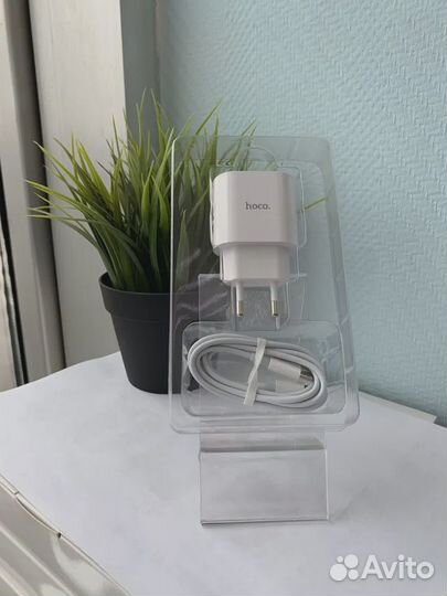 Быстрая зарядка 20W iPhone Hoco C94A