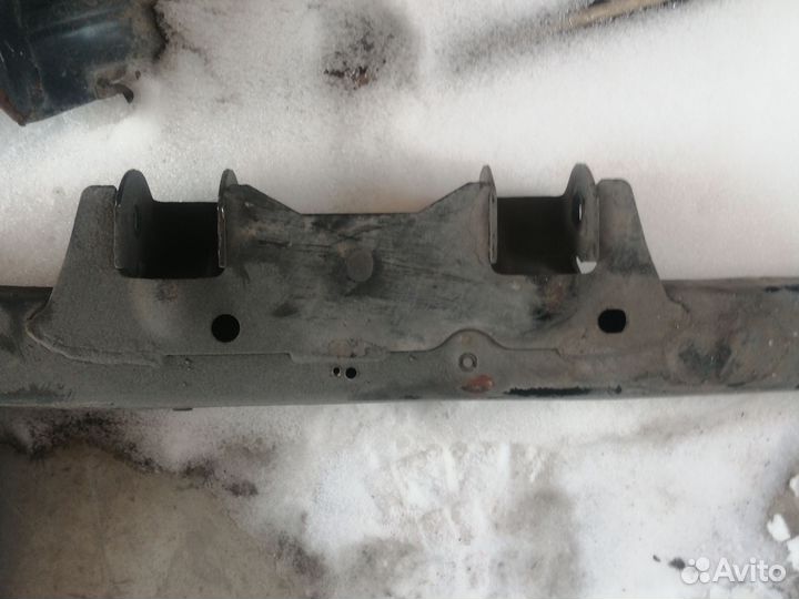 Подрамник nissan almera G 15