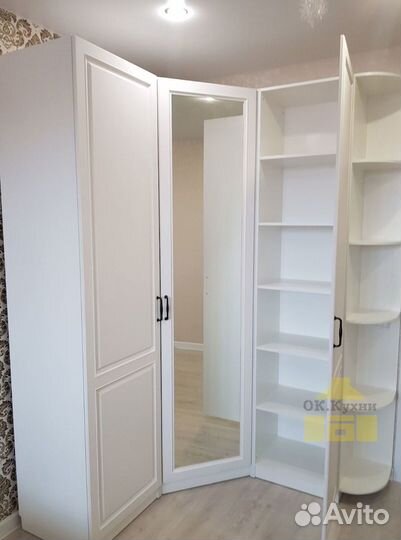 Дверный шкаф