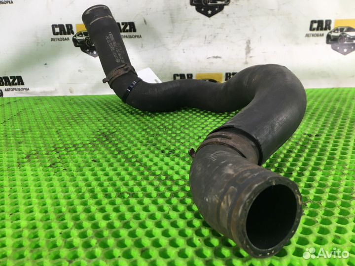 Патрубок радиатора