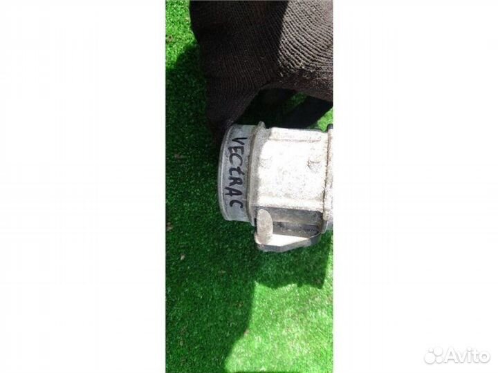 Расходомер воздуха Opel Vectra 2003