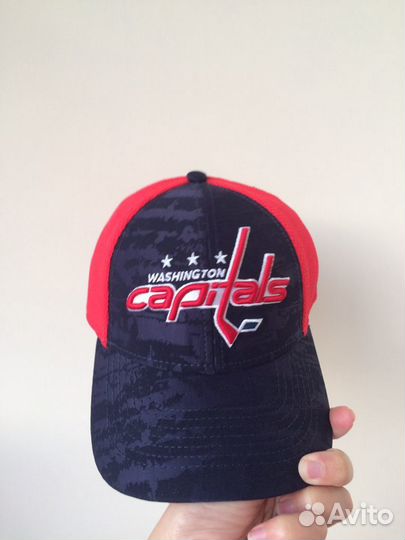 Бейсболка новая