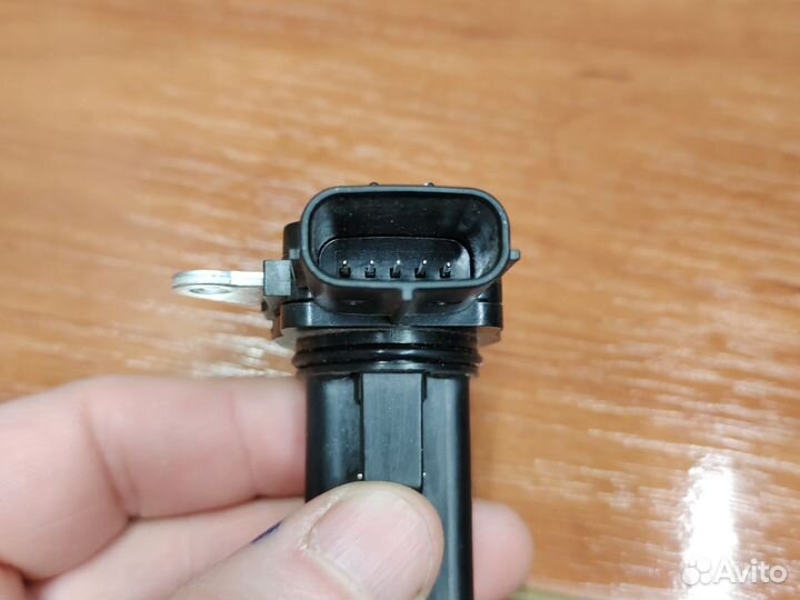 Датчик расхода воздуха Тойота 222040v020