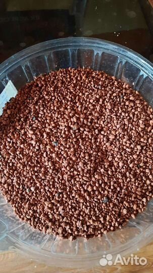 Принадлежности к аквариуму