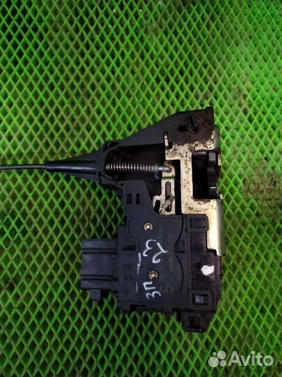 Замок двери задней правой Ford Escape