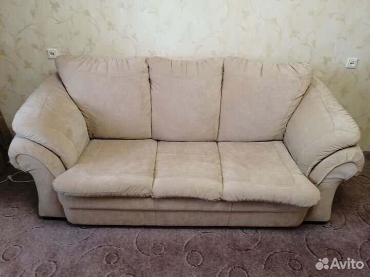Диван и кресло б/у в хорошем состояние