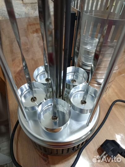 Электрическая шашлычница