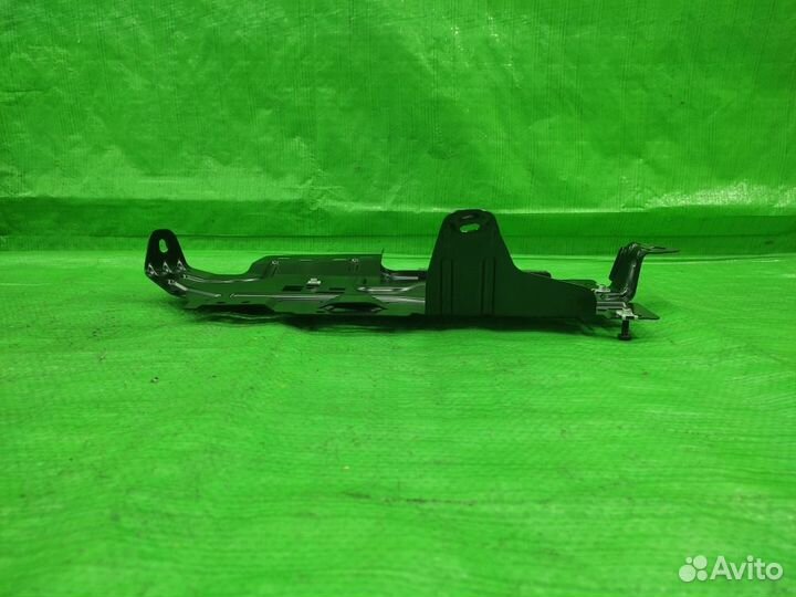 Кронштейн Audi Q7