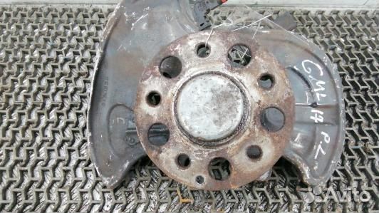 Ступица передняя левая mercedes benz C-class W204