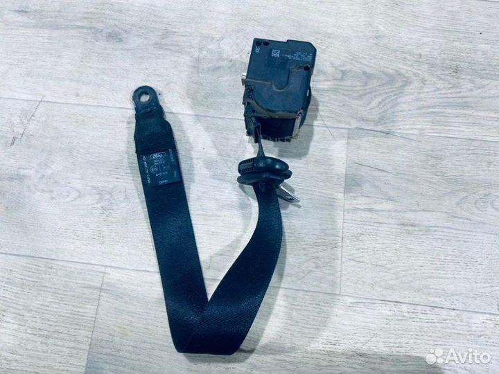 Ремень безопасности передний правый Ford Focus
