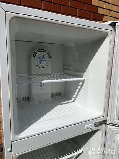 Холодильник Daewoo No Frost