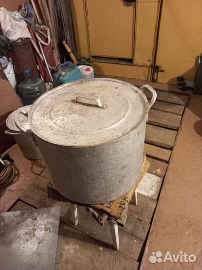 Кастрюля алюминиевая