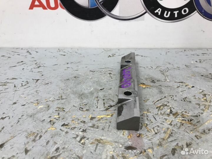 Кронштейн коллектора Audi Q3 8U cpsa 2012