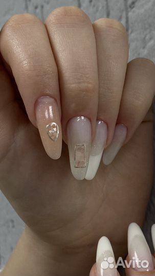 Маникюр