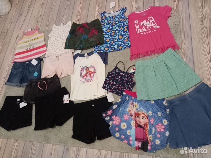 Пакет новой одежды на девочку