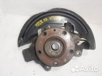 Кулак передний правый Рено