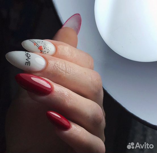 Маникюр с покрытием гель-лаком