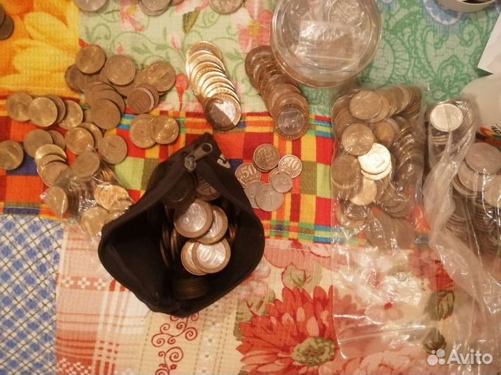 Юбилейные монеты современной России