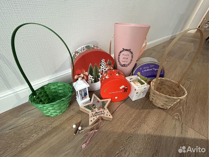 Подарочные коробки