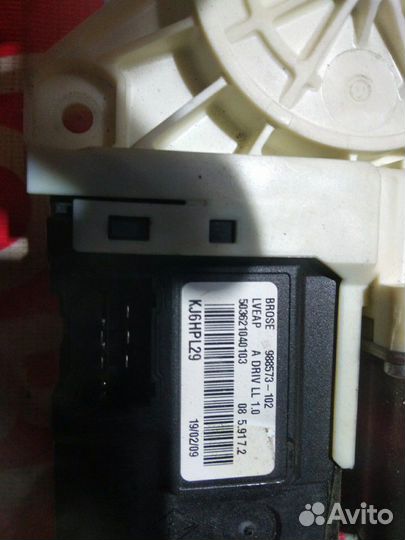 Моторчик стеклоподъёмника Рено Лагуна 3