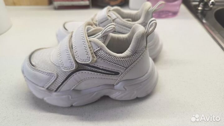 Кроссовки для девочки 24 размер