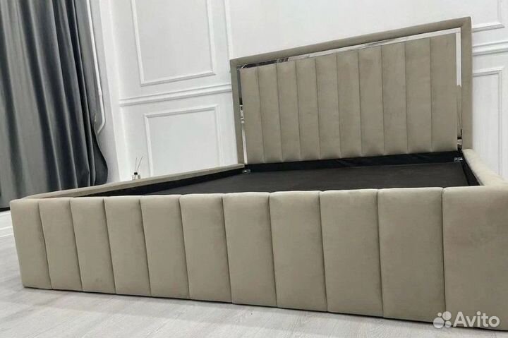 Кровать мягкая двуспальная на заказ