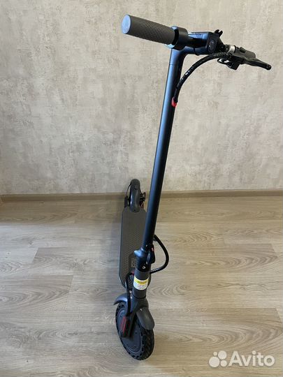 Самокат взрослый электрический