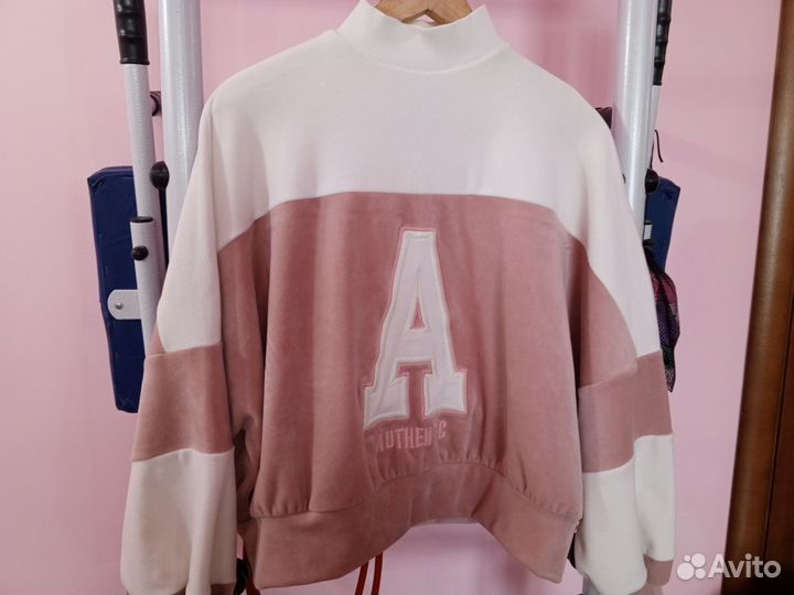 Свитшот Gloria jeans, утеплённый