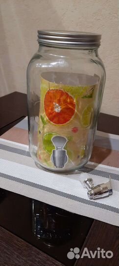 Новая банка с краном 3 л, лимонадница