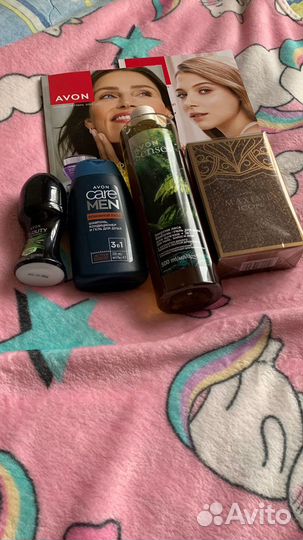 В наличии наборы от компании Avon