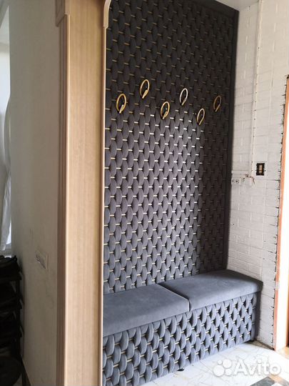 Вешалка в прихожую.Обувница