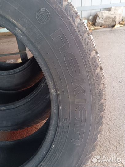 Nokian Tyres Hakkapeliitta 4 215/60 R16