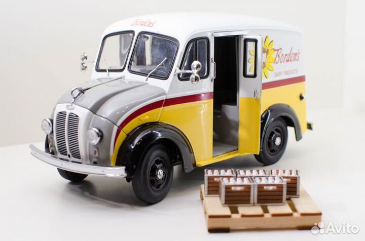 1/24 1950 Divco Bordens Milk (Danbury mint)