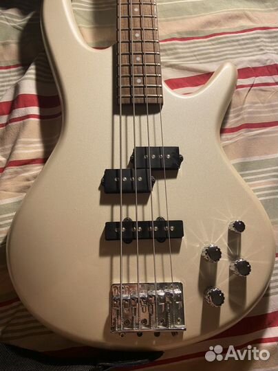 Бас гитара ibanez gio gsr200