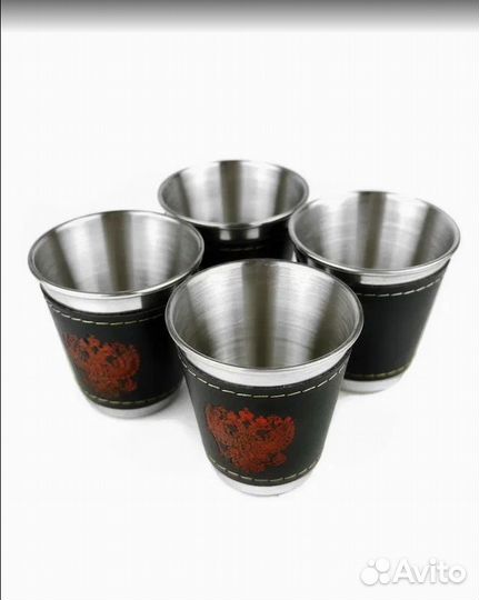 Набор стопок 4 штуки в чехле