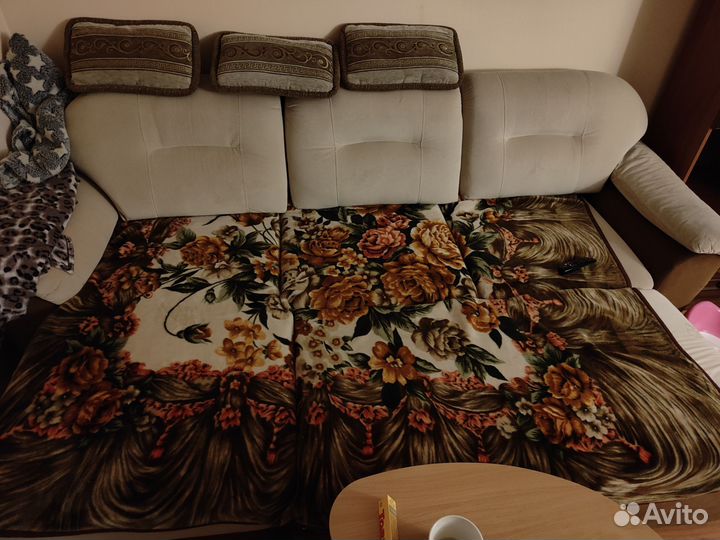 Угловой диван бу