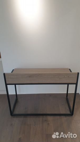 Письменный стол