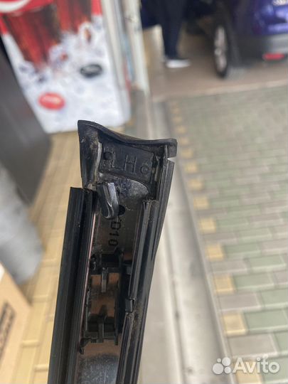 Молдинг на крышу nissan j11