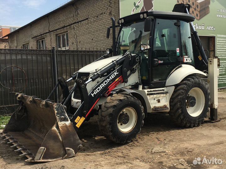 Услуги трактора, экскаватора-погрузчика