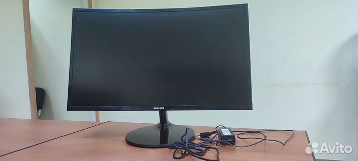 Монитор Samsung сf390 C27F390fhixru 27