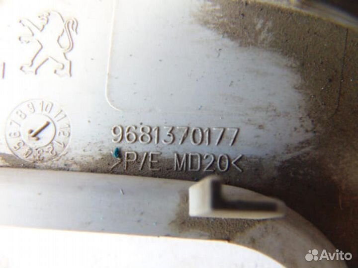 Накладка для Peugeot 300 308 2007