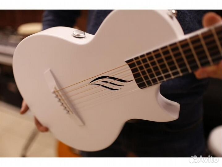 Enya nova GO/SP1.WH - трансакустическая гитара, цв