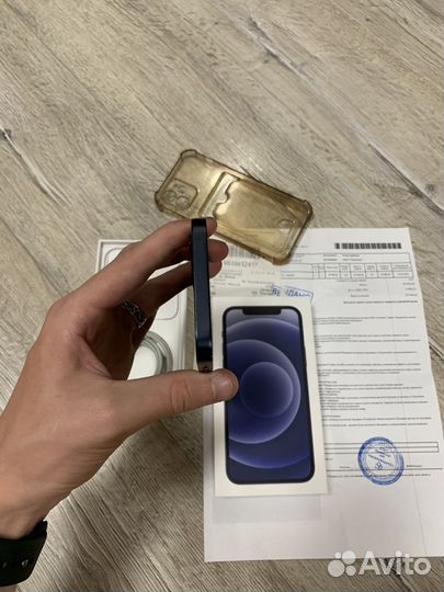 iPhone 12, 64 ГБ