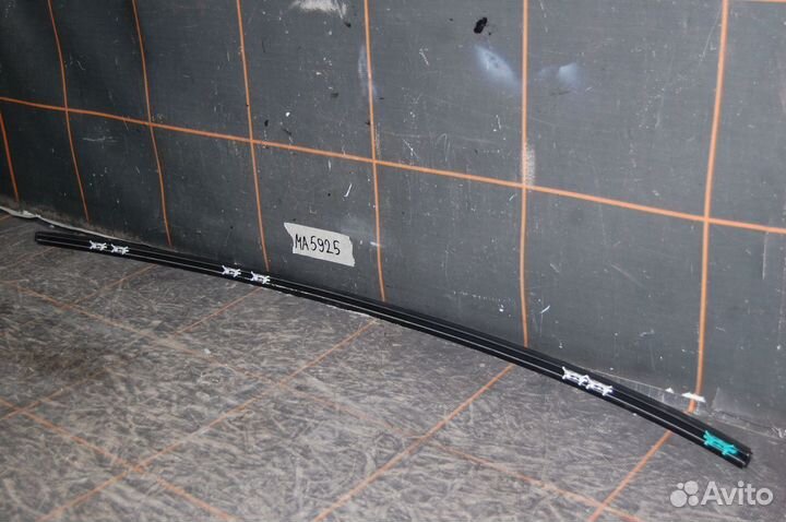 Молдинг крышки левый - Hyundai Elantra 6