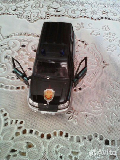 Продаю коллекционные машинки