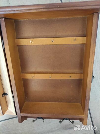 Ключница настенная из дерева