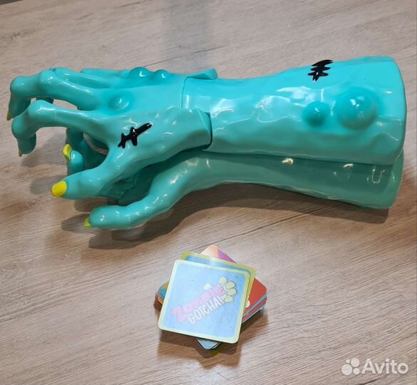 Механическая игра Зомби Готча (Зомби-рука)