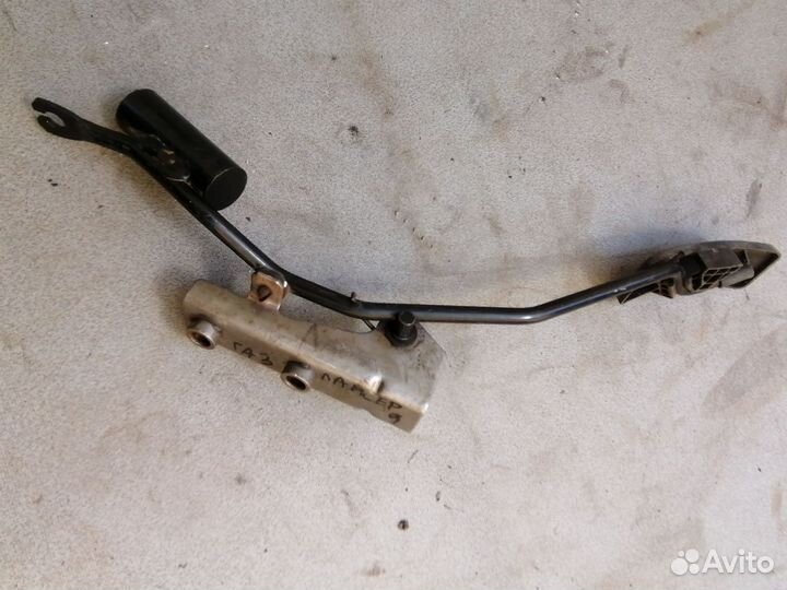 Педаль газа Mitsubishi Lancer 9