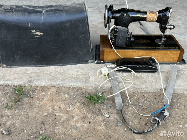 Швейная машинка